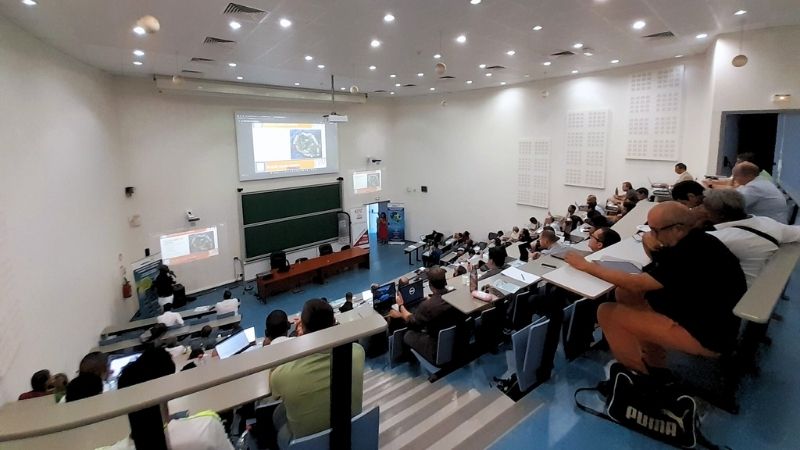 Présentation d'ÉCHOBAT à la journée du bâti tropical  de La Réunion